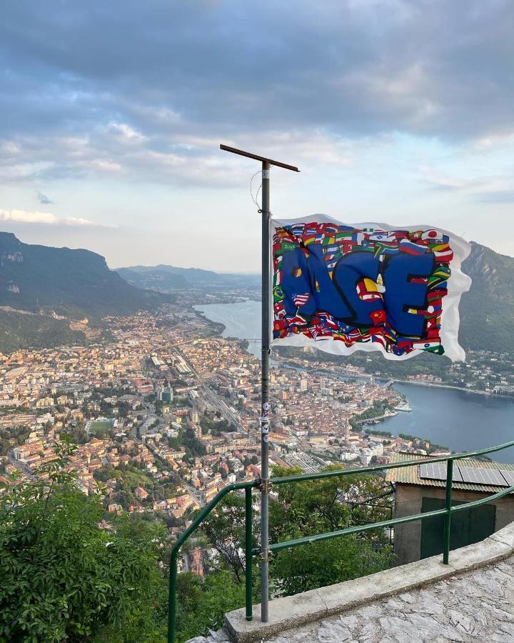 Dreams Hostel Lecco Bagian luar foto